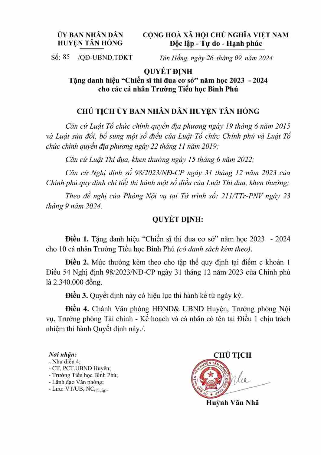 Copy of Tang danh hieu Chien si thi dua co so nam hoc 2023  - 2024 cho 10 ca nhan Truong Tieu hoc Binh Phu-hình ảnh-0